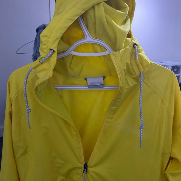 Columbia Women’s Jacket - Picture 2 of 7